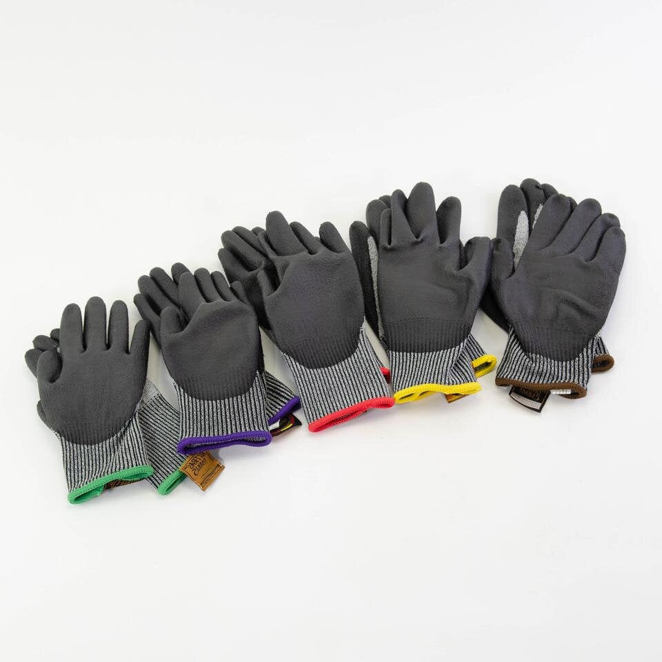 Cut Resistant Level 5 Gloves Great for Wood Carving or Whittling. They Are  Included in My Large Kit. -  Finland