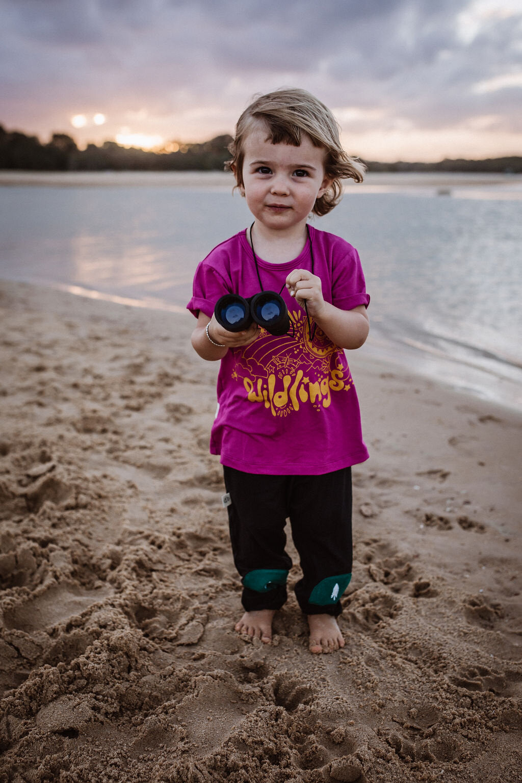 Retro Magic Tee – Magenta
